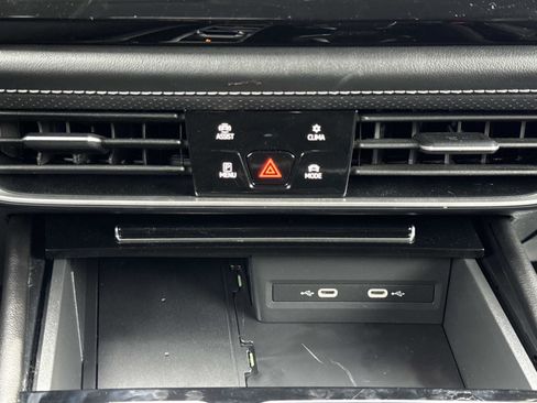 Used 2024 Volkswagen Atlas SE image 5