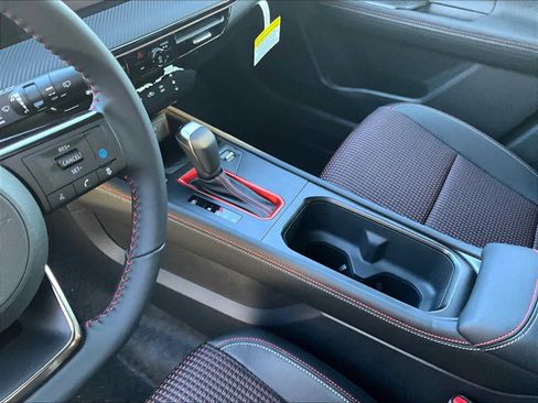 New 2025 Nissan Kicks SR image 13