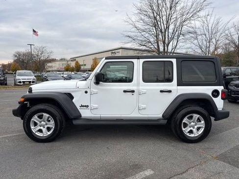 Used 2023 Jeep Wrangler Sport S image 21