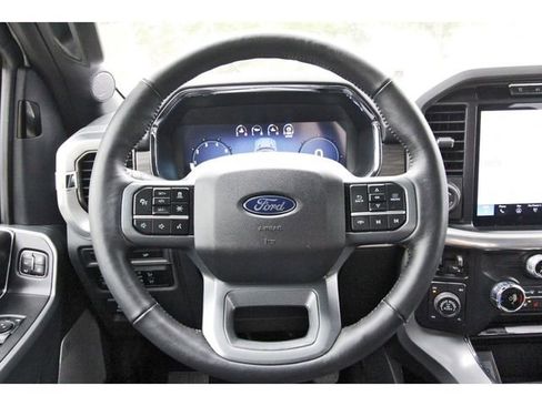 Used 2024 Ford F150 Lariat w/ FX4 Off-Road Package image 9