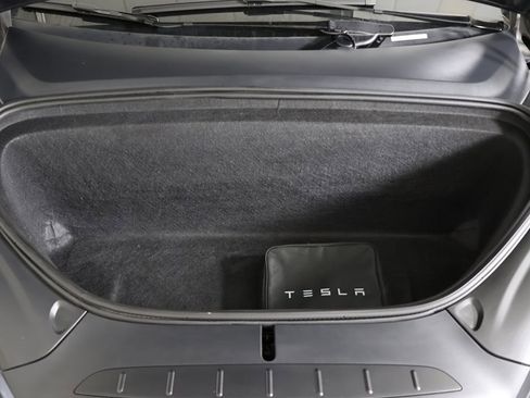 Used 2020 Tesla Model X Long Range image 19
