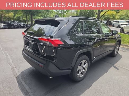 Certified 2025 Toyota RAV4 LE AWD/4WD image 12