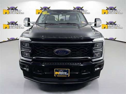 Used 2023 Ford F250 Lariat w/ Sport Appearance Package image 2