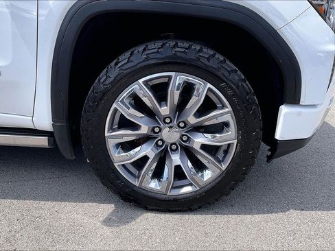 Used 2023 GMC Sierra 1500 Denali w/ Denali Reserve Package AWD/4WD image 11