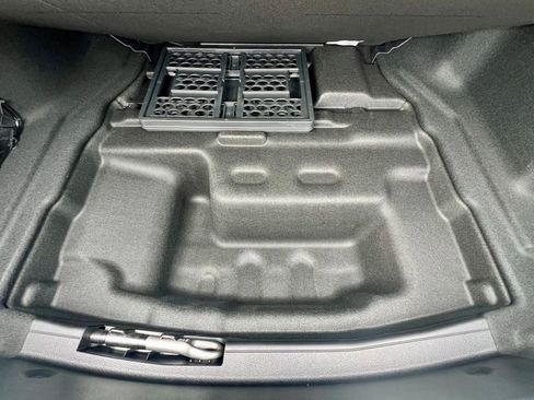 Certified 2026 Mercedes-Benz C 300 4MATIC Sedan image 42