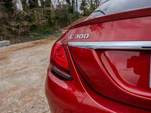 Used 2020 Mercedes-Benz C 300 Sedan image 10