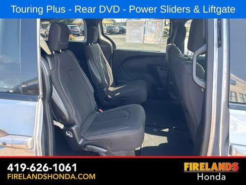 Used 2019 Chrysler Pacifica Touring Plus w/ S Appearance Package FWD image 37