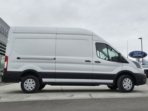 Used 2024 Ford E-Transit 148 High Roof image 21