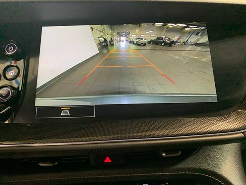 Used 2023 Buick Envision Essence AWD/4WD image 5