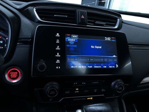 Used 2018 Honda CR-V Touring image 28