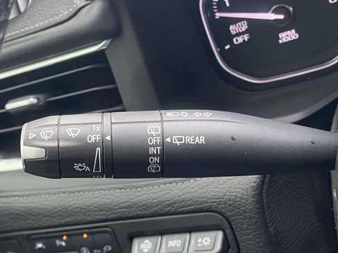 Used 2021 GMC Yukon XL Denali w/ Denali Ultimate Package image 25