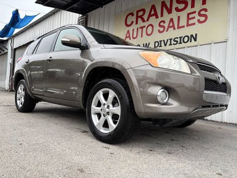 Used 2010 Toyota RAV4 Limited image 3