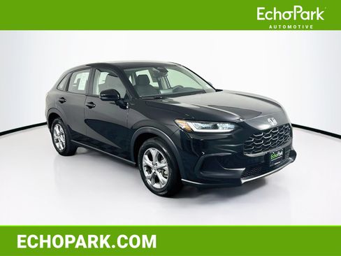 Used 2025 Honda HR-V LX image 1