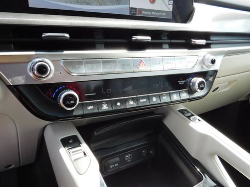 Used 2023 Kia Telluride S w/ S Sunroof Package AWD/4WD image 22