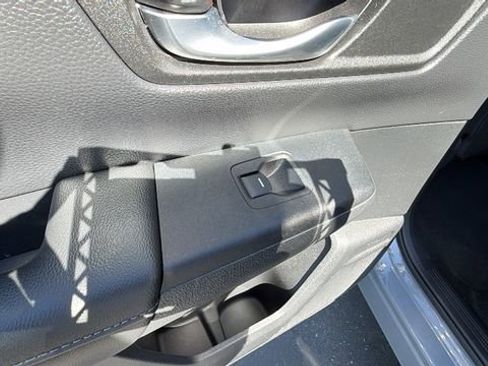 Used 2024 Honda CR-V EX image 15
