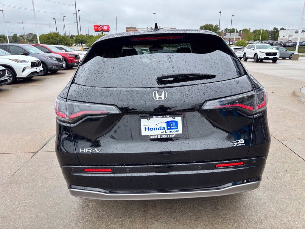 Used 2024 Honda HR-V EX-L image 6