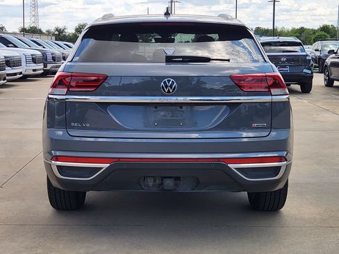 Used 2022 Volkswagen Atlas Cross Sport SEL AWD/4WD image 5