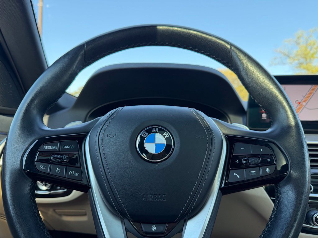 Used 2022 BMW 540i xDrive w/ Convenience Package AWD/4WD image 11