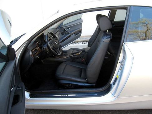 Used 2010 BMW 328i xDrive Coupe image 17