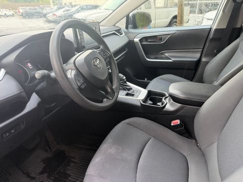 Used 2020 Toyota RAV4 LE w/ All Weather Liner Package AWD/4WD image 13