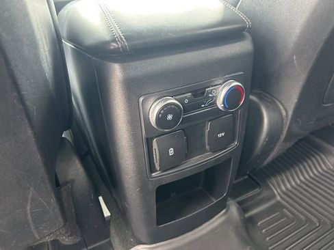 Used 2020 Ford Explorer XLT w/ Equipment Group 202A image 11