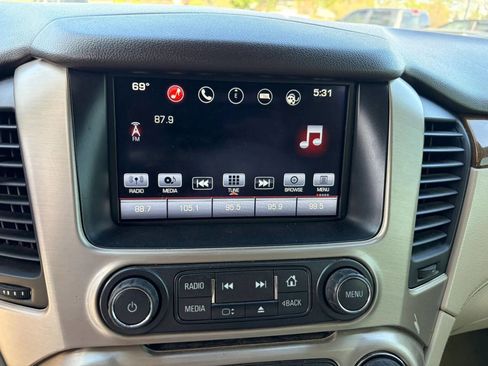 Used 2016 GMC Yukon XL Denali w/ Open Road Package AWD/4WD image 17