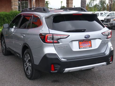 Used 2022 Subaru Outback Limited image 6