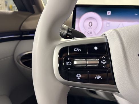 New 2026 Genesis GV70 2.5T Advanced AWD/4WD image 22