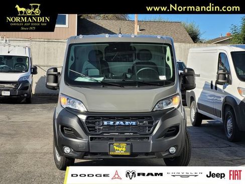 New 2026 RAM ProMaster 2500 w/ Convenience Group FWD image 2