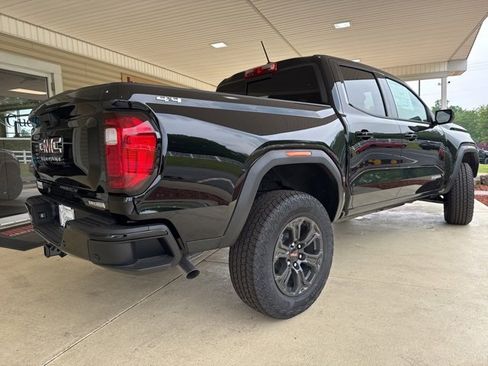 New 2025 GMC Canyon Elevation w/ Convenience Package image 11