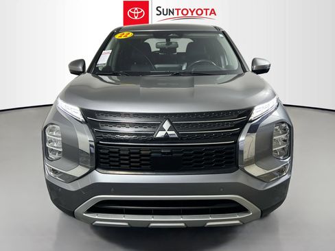 Used 2022 Mitsubishi Outlander SE image 10