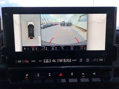 New 2025 GMC Hummer EV 2X w/ Extreme Off-Road Package image 32