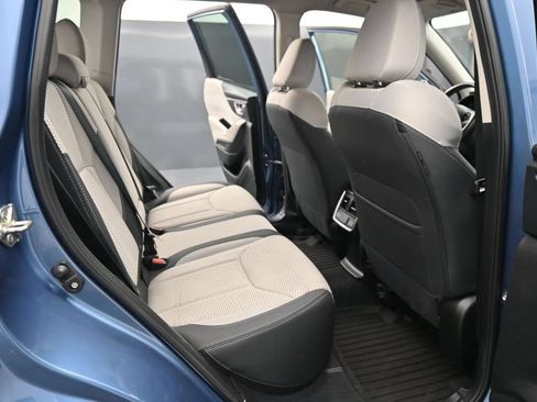 Used 2021 Subaru Forester Premium AWD/4WD image 18