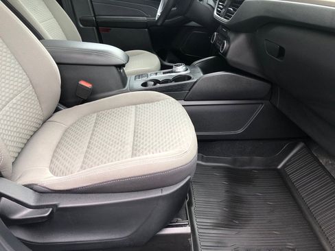 Used 2022 Ford Escape SE w/ SE Sport Appearance Package AWD/4WD image 26