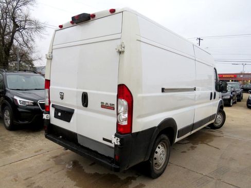 Used 2020 RAM ProMaster 2500 w/ Interior Convenience Group image 5