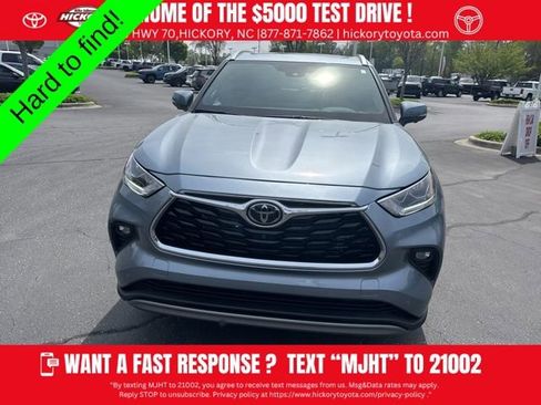 Used 2024 Toyota Highlander Platinum image 8