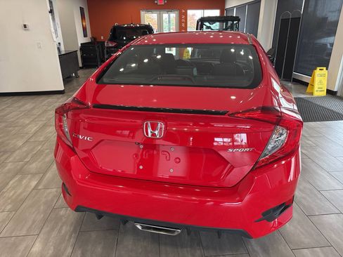 Used 2019 Honda Civic Sport image 12