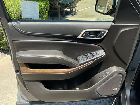 Used 2019 GMC Yukon Denali AWD/4WD image 11