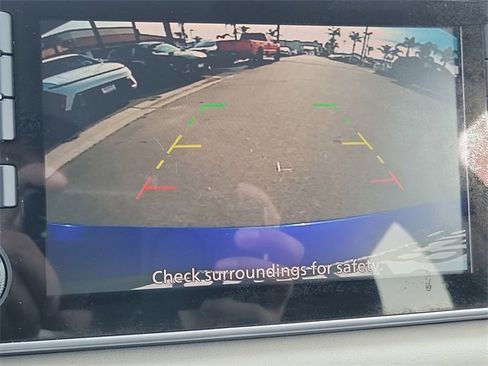 Used 2020 Nissan Versa SV image 14