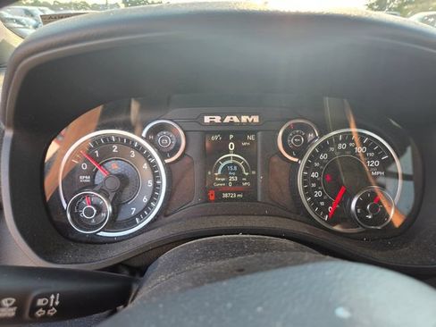 Used 2020 RAM 1500 Big Horn AWD/4WD image 4
