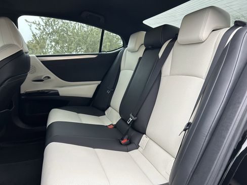 Used 2022 Lexus ES 350 F Sport w/ Accessory Package 2 image 11