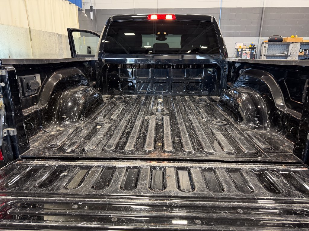 Used 2023 RAM 2500 Big Horn w/ Night Edition AWD/4WD image 20