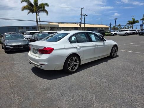 Used 2017 BMW 330i Sedan RWD image 7