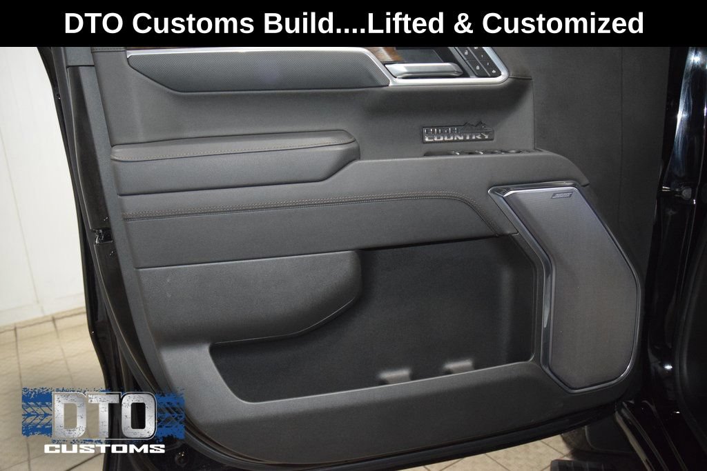 Used 2025 Chevrolet Silverado 1500 High Country w/ Midnight Edition AWD/4WD image 45