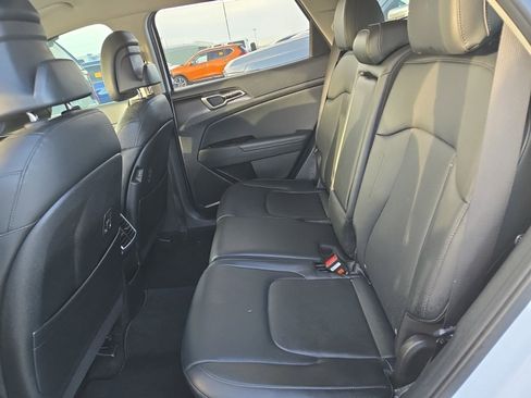 Used 2023 Kia Sportage EX FWD image 11