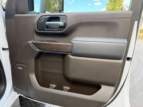 Used 2022 GMC Sierra 2500 Denali w/ Denali Ultimate Package image 20
