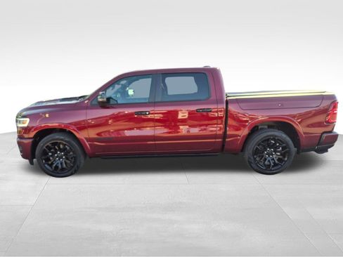 Used 2025 RAM 1500 Limited AWD/4WD image 3