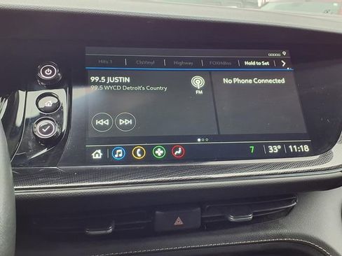 Used 2023 Buick Envision Preferred image 11