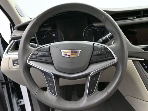 Used 2025 Cadillac XT5 Premium Luxury w/ Technology Package image 18