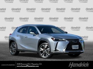 Used 2023 Lexus UX 250h FWD video 1